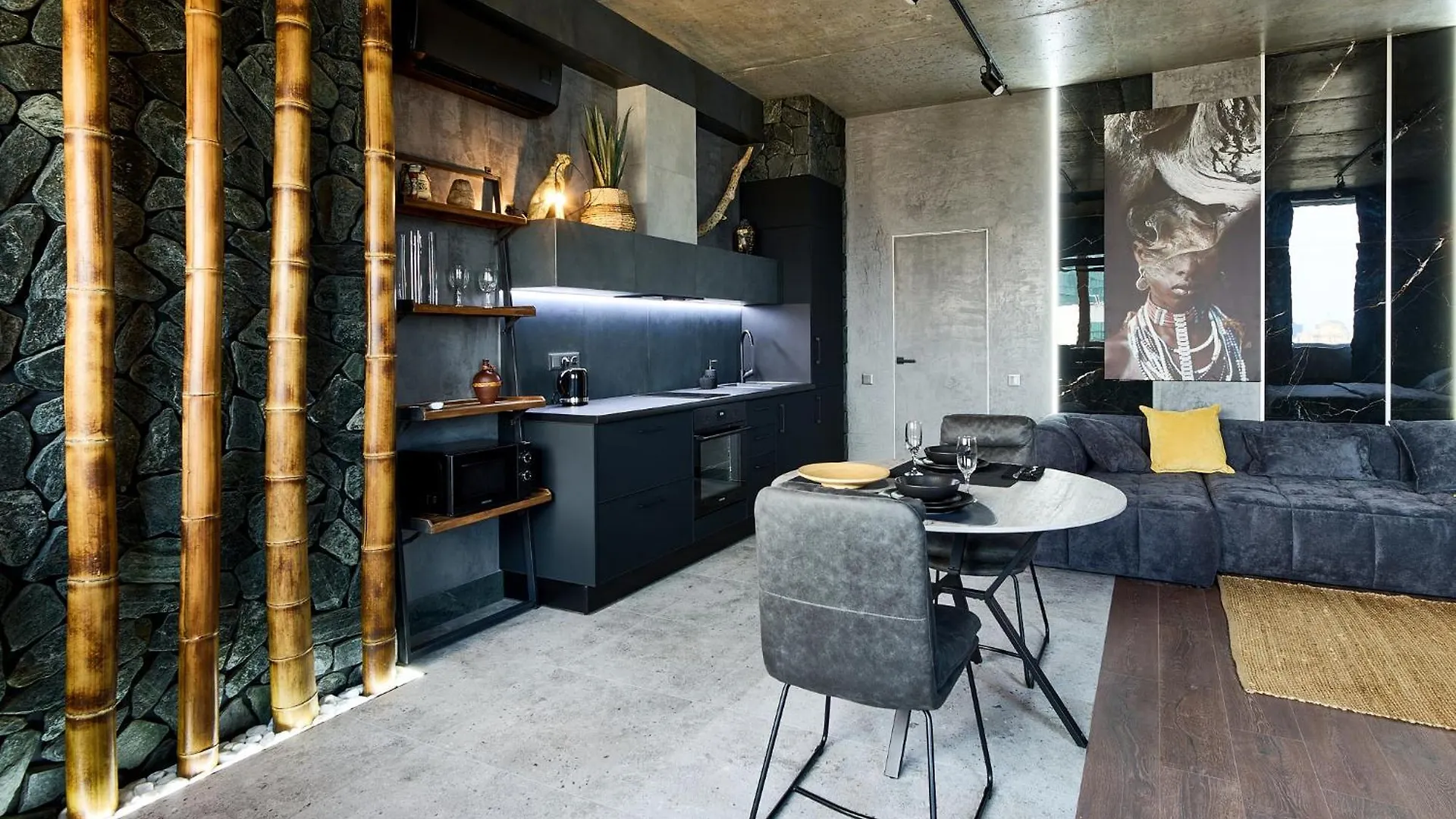 Vip Studio Manhattan City, Prospect Beresteiskyi 11 Kyiv Aparthotel
