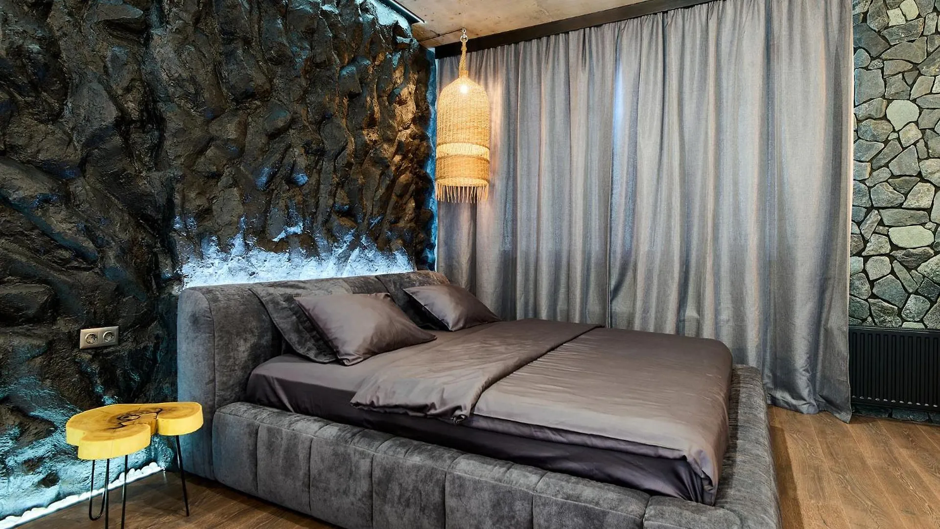 Vip Studio Manhattan City, Prospect Beresteiskyi 11 Kyiv Aparthotel
