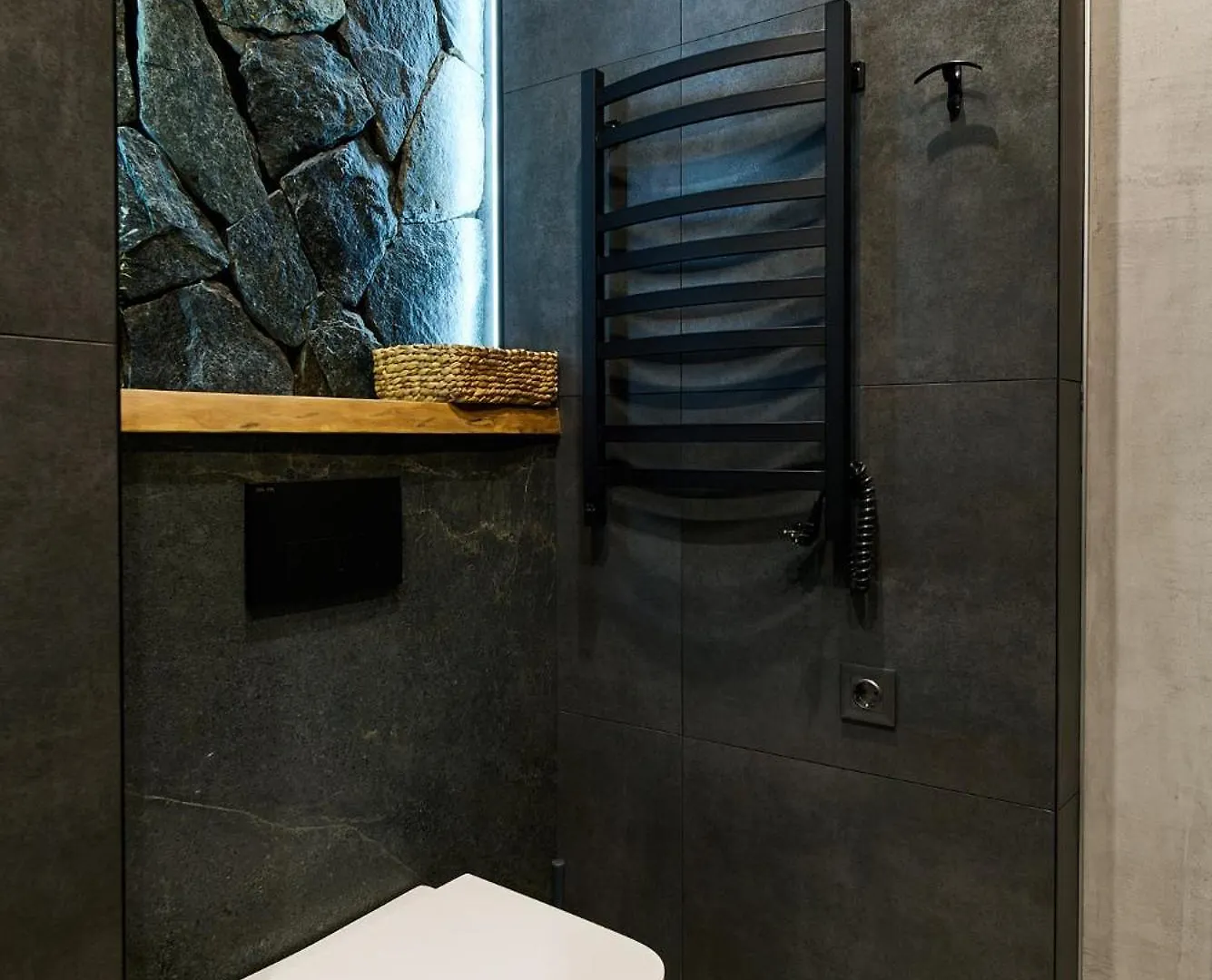 Aparthotel Vip Studio Manhattan City, Prospect Beresteiskyi 11 Kyiv