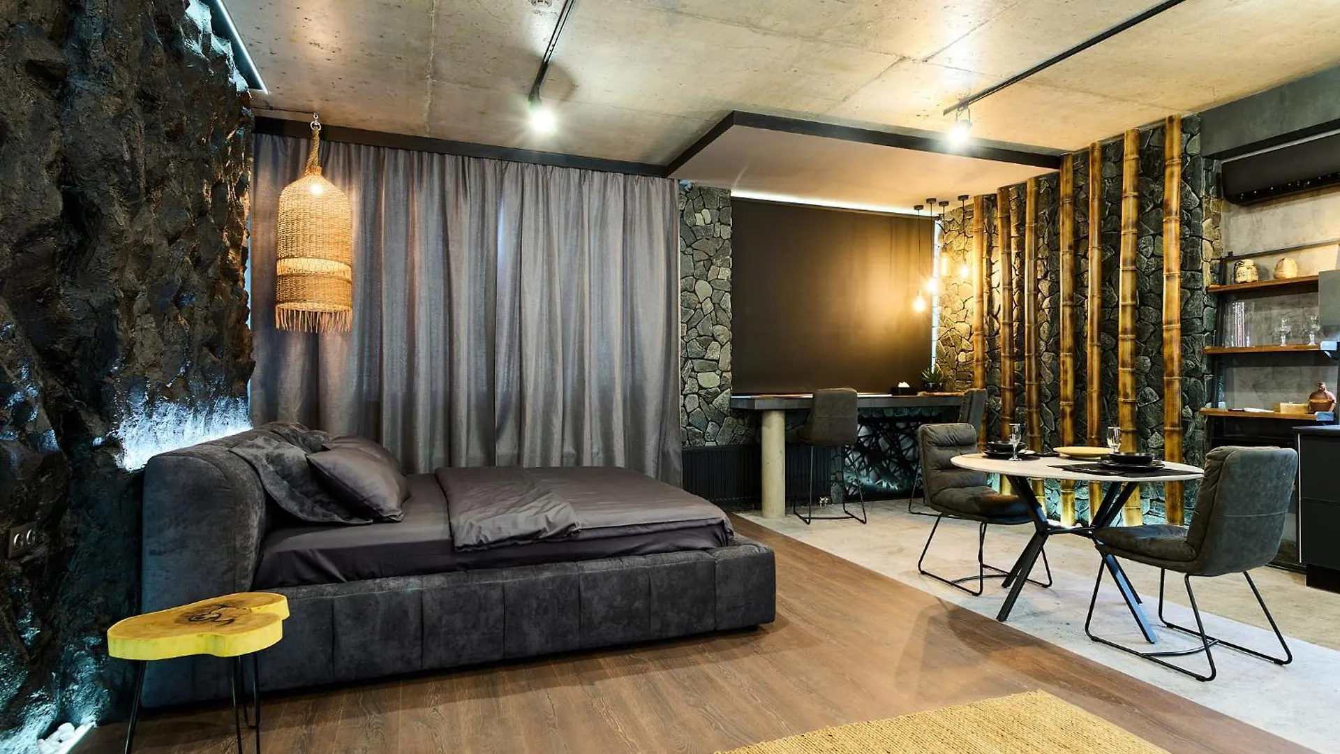 Vip Studio Manhattan City, Prospect Beresteiskyi 11 Kyiv